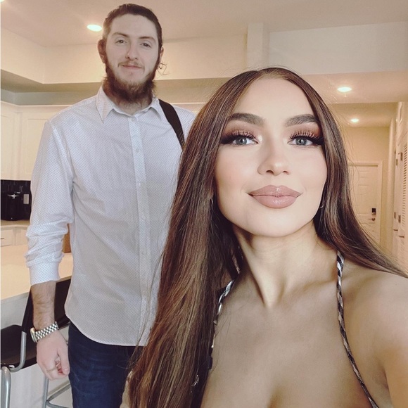 💕 ALL ABOUT ME 💕 - Picture 5 of 10